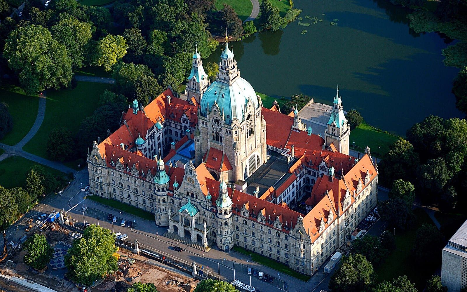 Neues Rathaus in Hannover – Velaro Systems, Agentur für Webdesign & SEO in Hannover, im Bild das Neue Rathaus