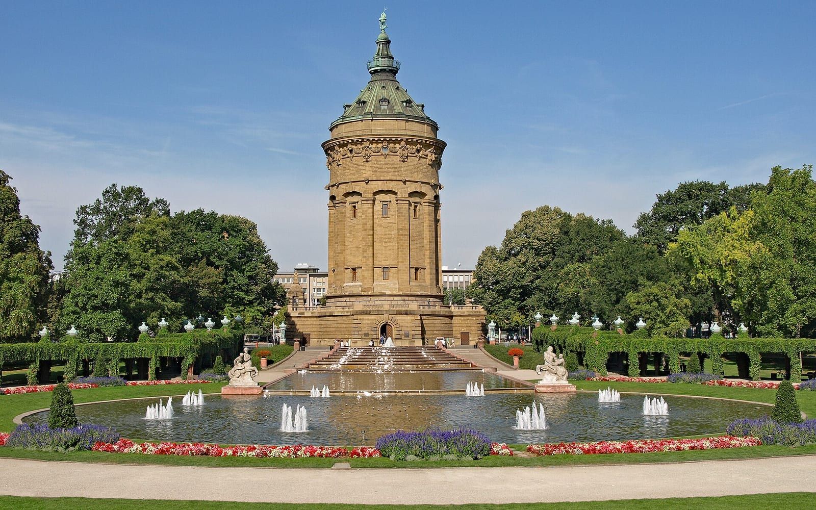 Mannheimer Wasserturm in Mannheim – Velaro Systems, Agentur für Webdesign & SEO in Mannheim, im Bild der Wasserturm